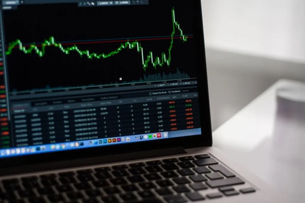 Markets steady as investors weigh the next rate decision