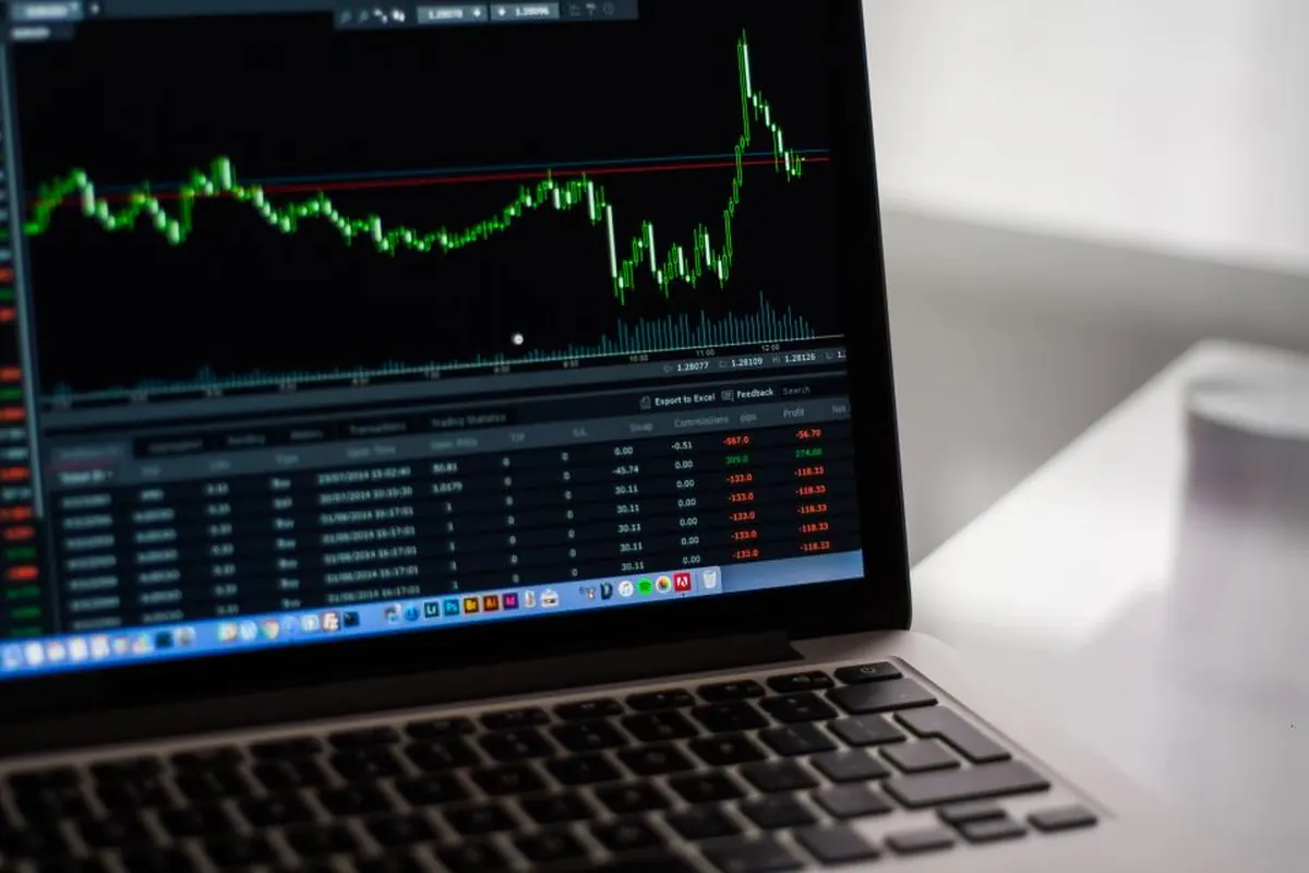 Markets steady as investors weigh the next rate decision